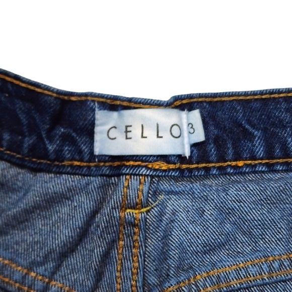 Cello Button Fly Hi Rise Wide Leg Distressed Blue Jeans Size 3 - Picture 4 of 5